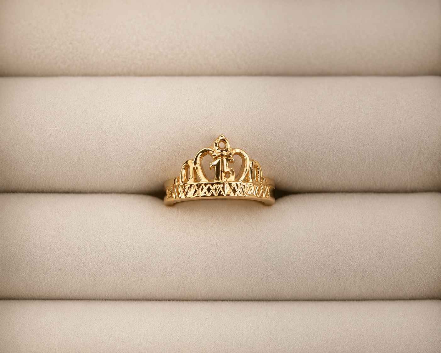 Anillo 2 Corona de 15 Años en Oro 18K Nacional – Diseño Clásico Elegante