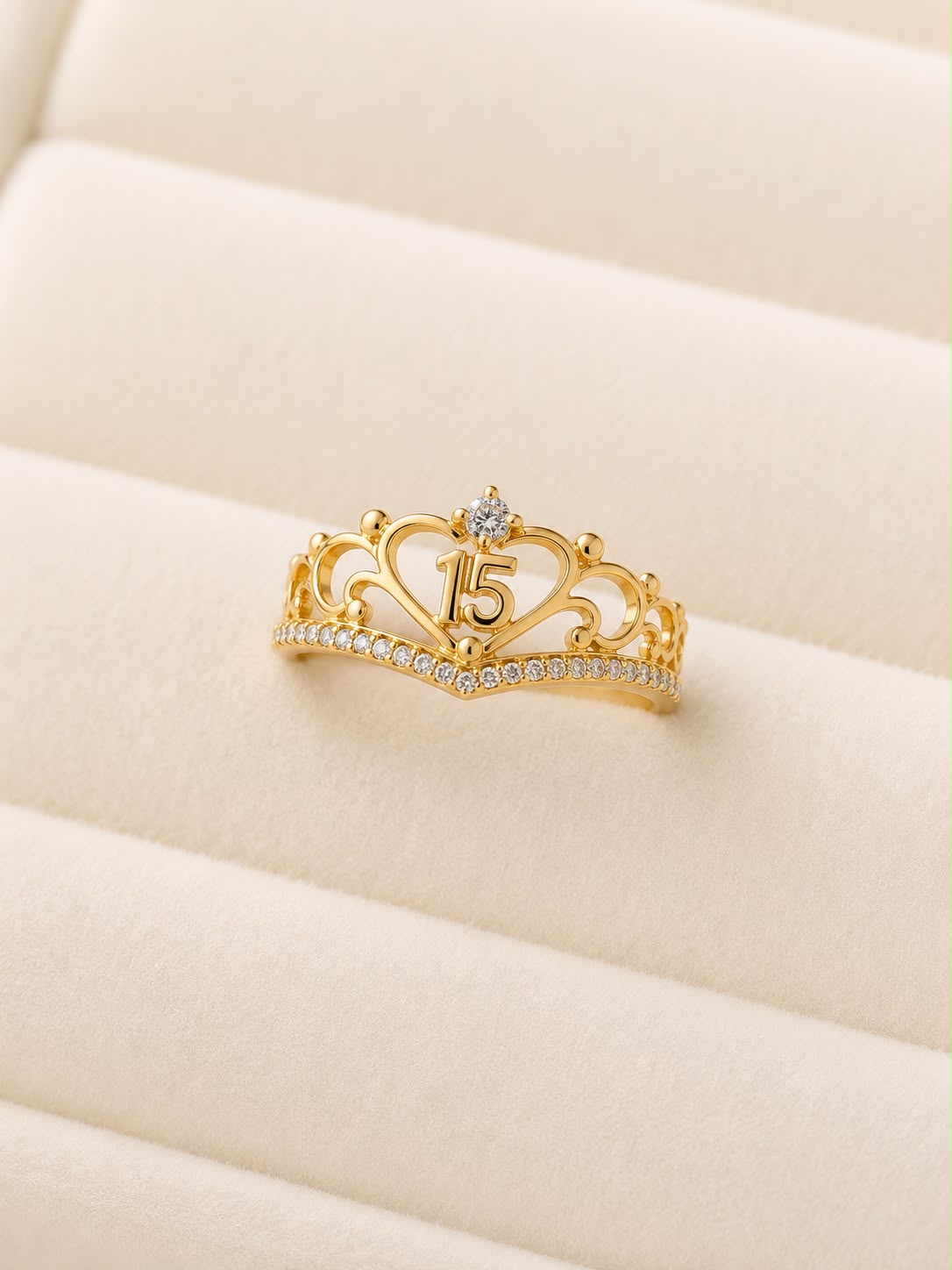 Anillo Corona de 15 Años en Oro 18K Nacional – Diseño Elegante con Brillos